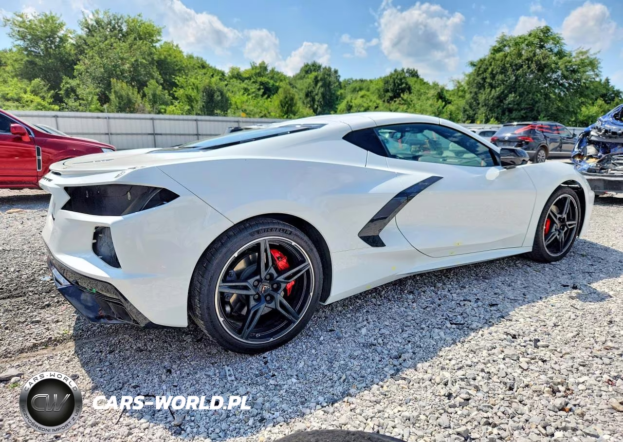 2025 Chevrolet Corvette Stingray 2Lt VIN:1G1YB2D42S5101464 - 3