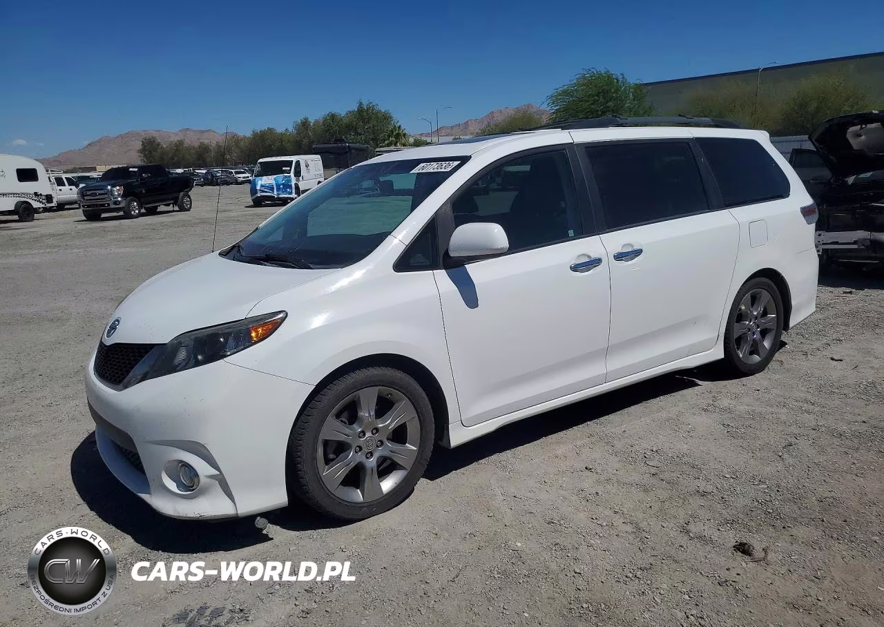 2014 Toyota Sienna Sport – zdjęcie 1 z 13
