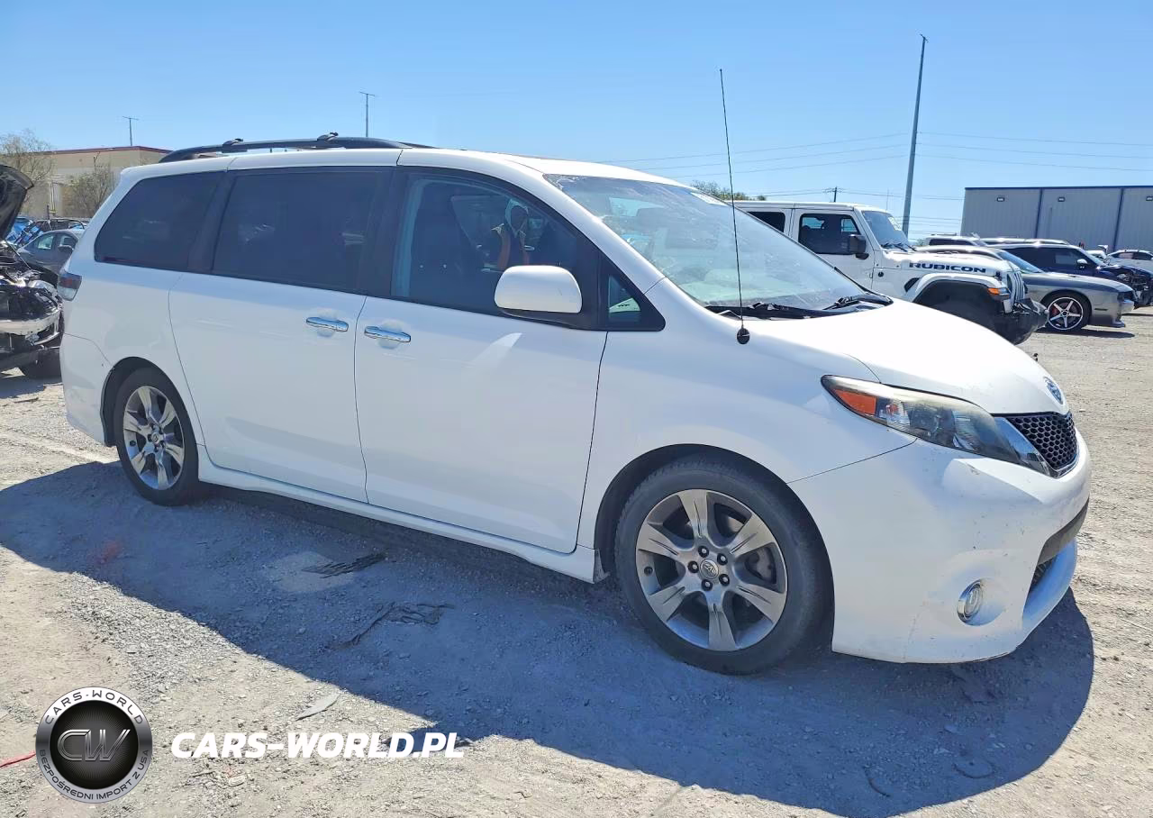 2014 Toyota Sienna Sport VIN:5TDXK3DC0ES447690 - 4