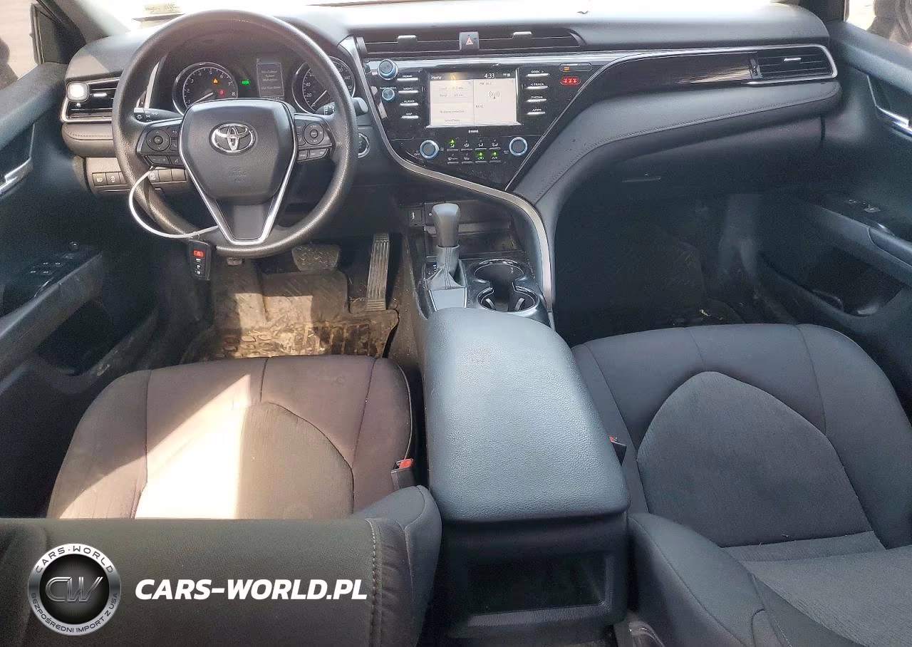 2020 Toyota Camry Le VIN:4T1L11AK3LU392920 - 8