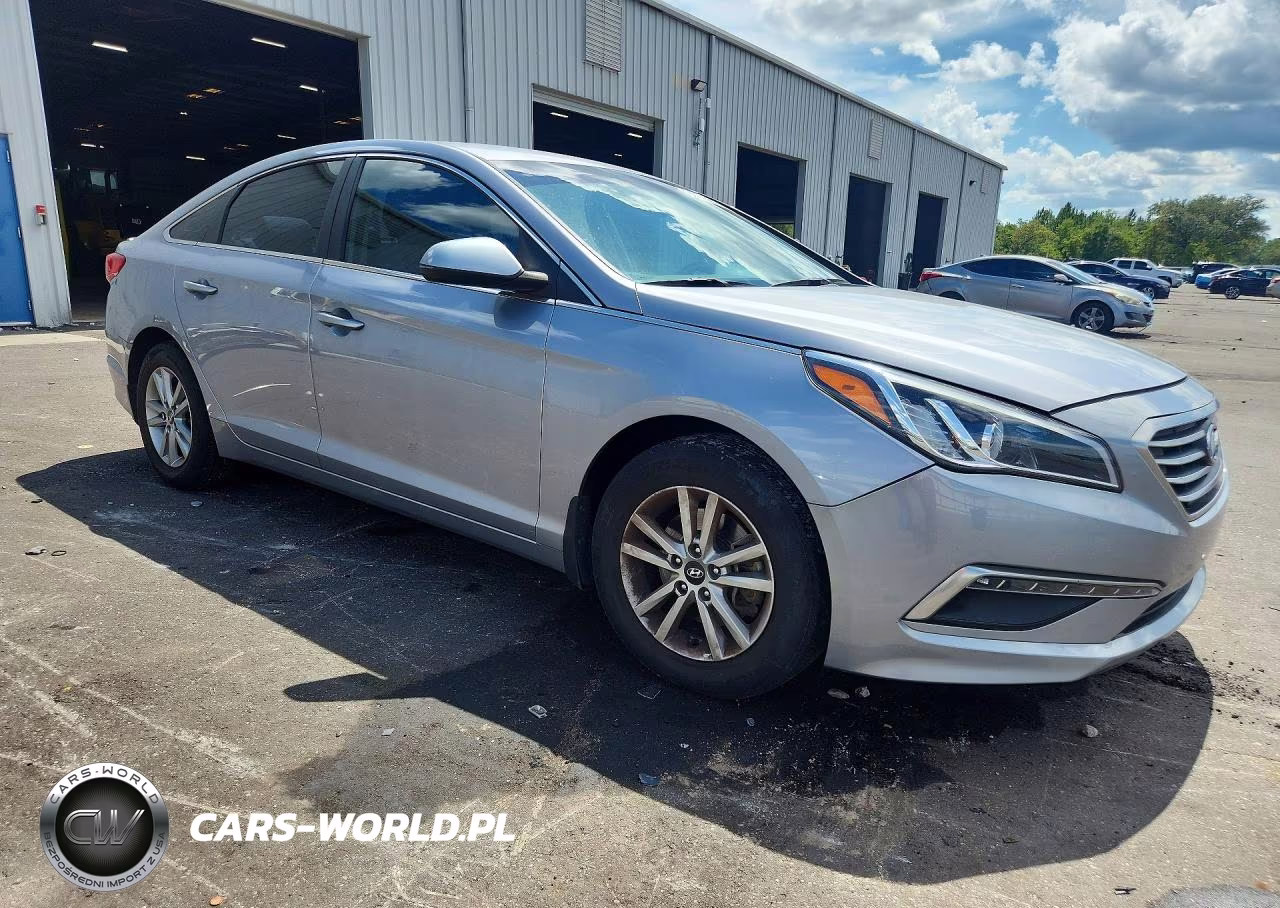 2015 Hyundai Sonata Se VIN:5NPE24AF6FH157490 - 4