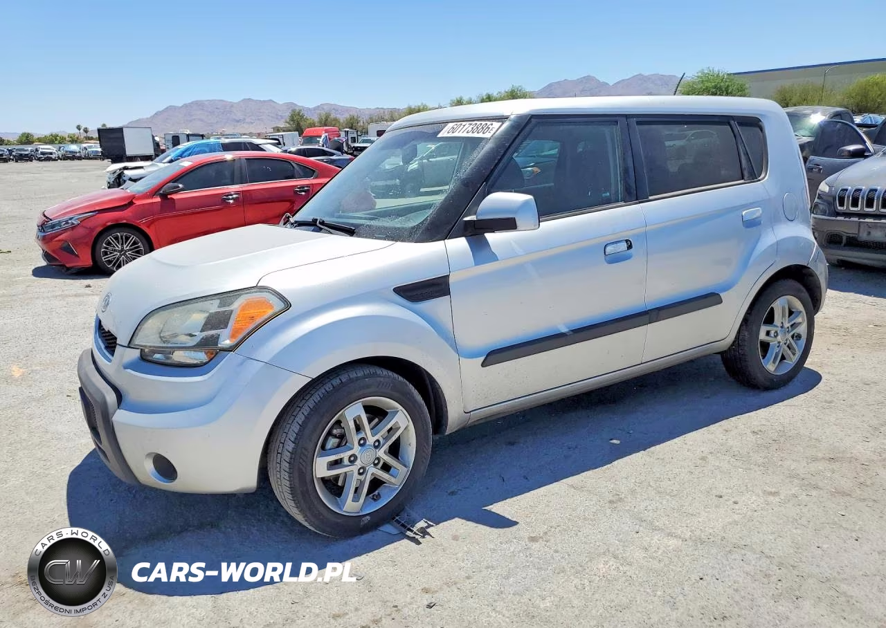 2010 Kia Soul +