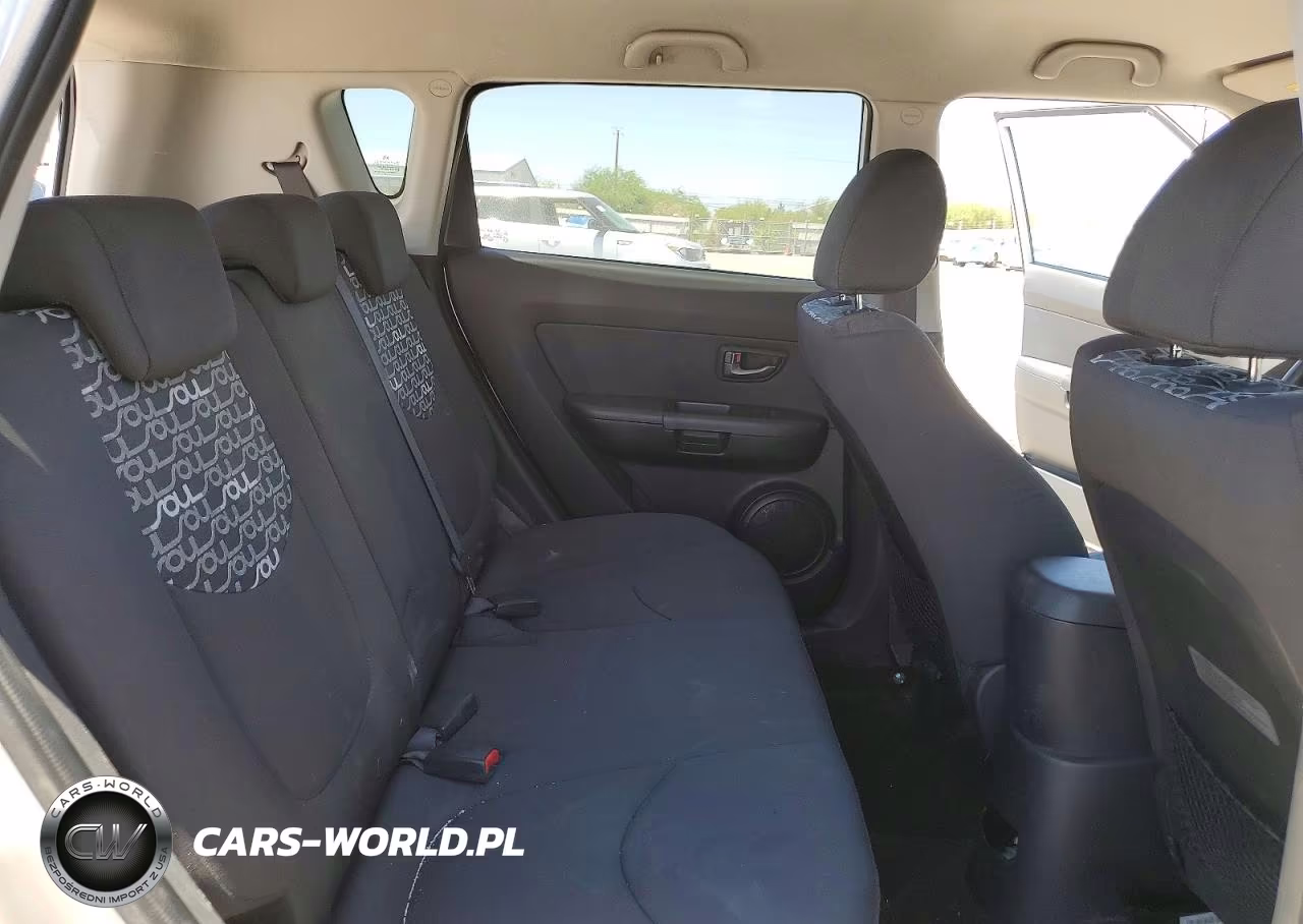2010 Kia Soul + VIN:KNDJT2A28A7151233 - 10