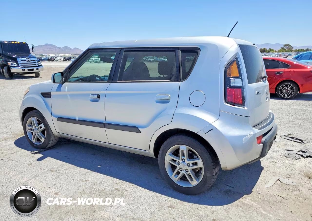 2010 Kia Soul + VIN:KNDJT2A28A7151233 - 2