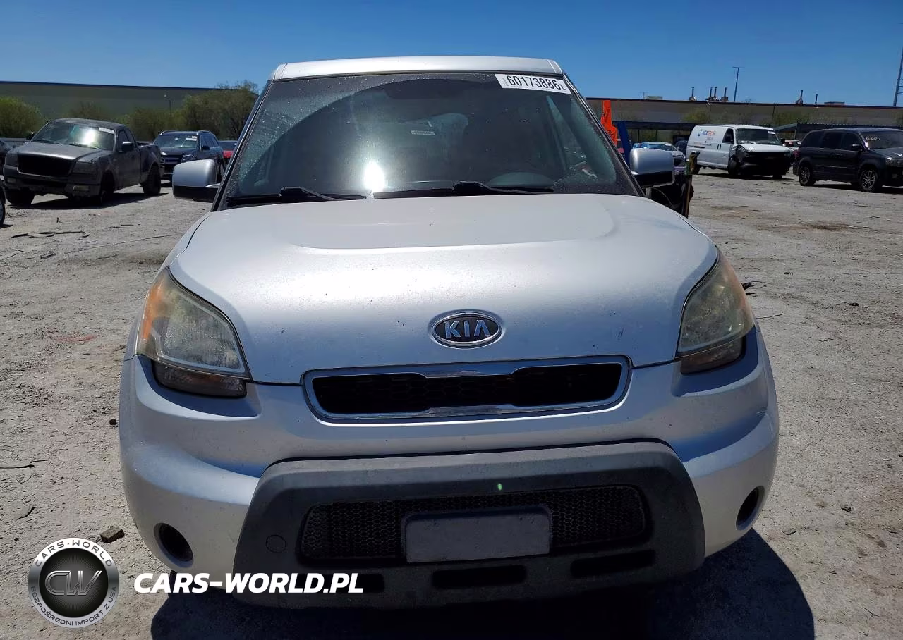 2010 Kia Soul + VIN:KNDJT2A28A7151233 - 5