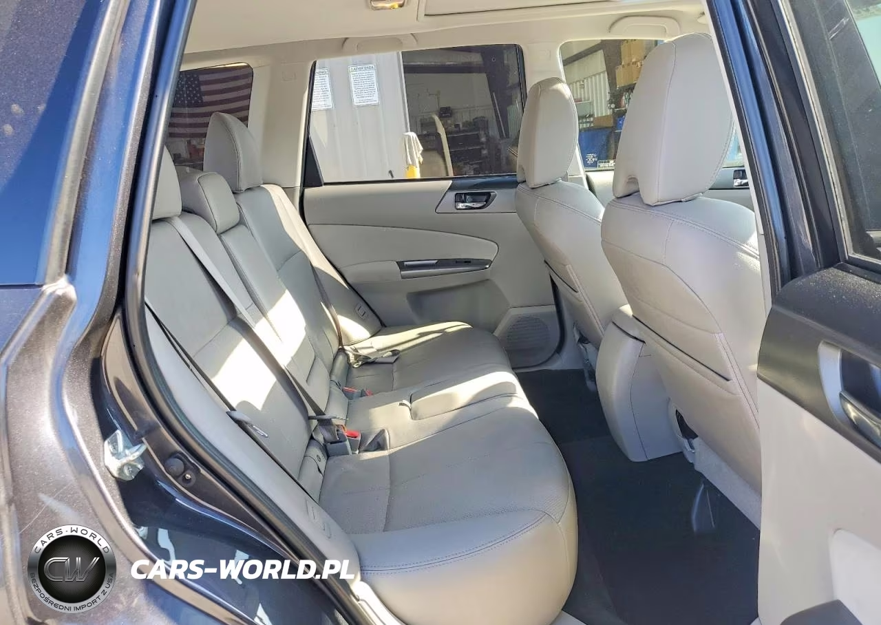 2012 Subaru Forester Limited VIN:JF2SHAFC8CH457137 - 10
