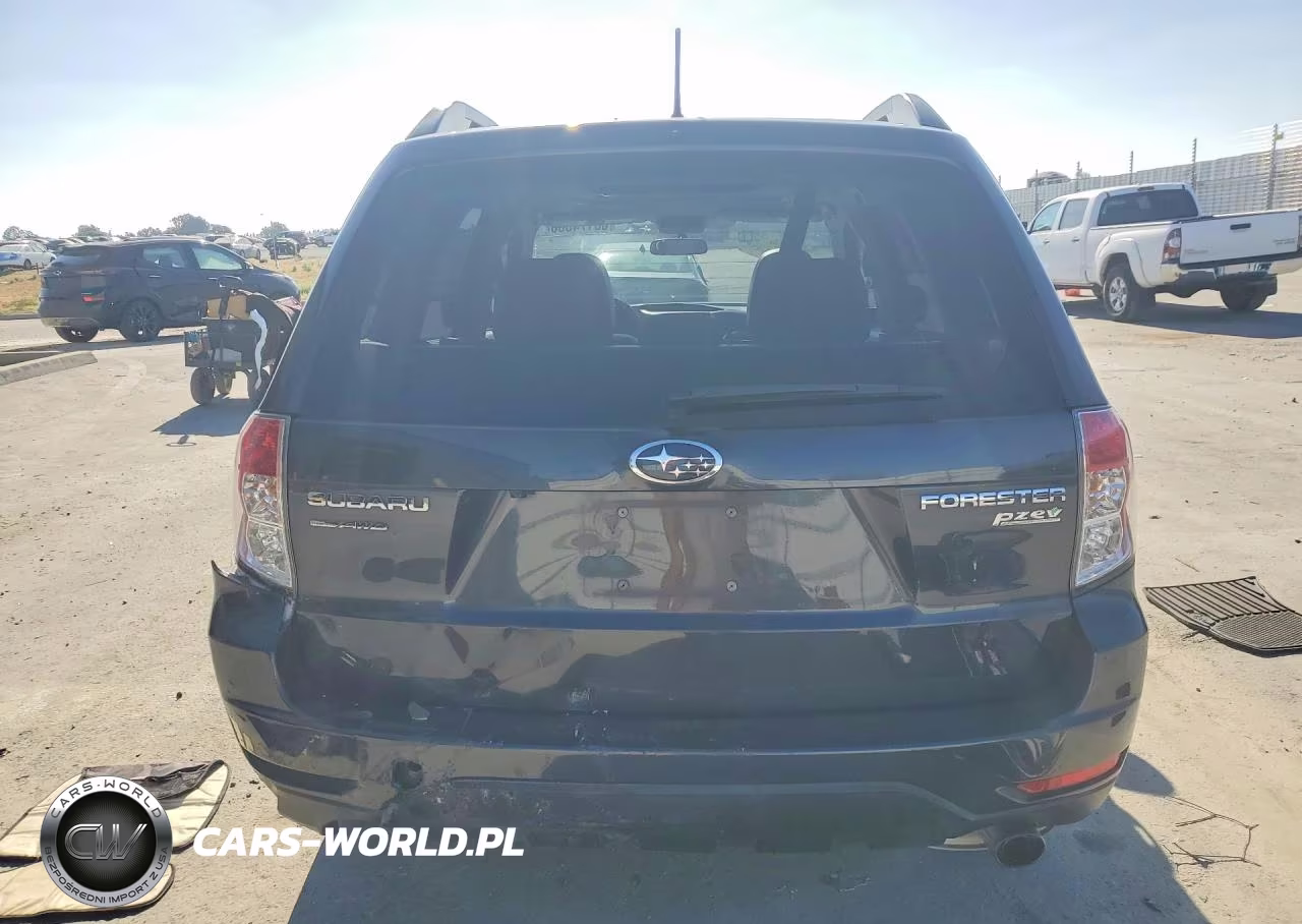 2012 Subaru Forester Limited VIN:JF2SHAFC8CH457137 - 6