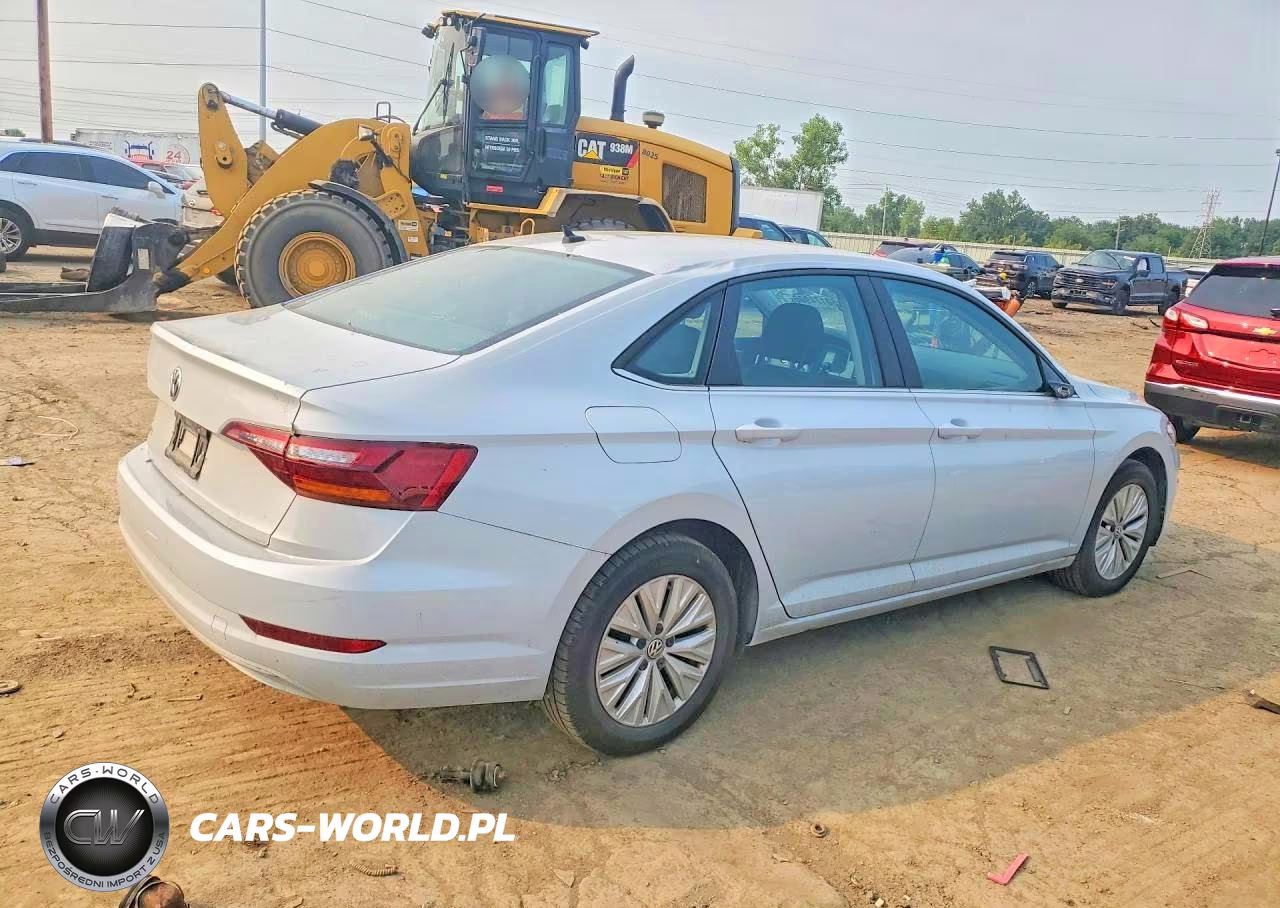 2019 Volkswagen Jetta S VIN:3VWCB7BU0KM139686 - 3
