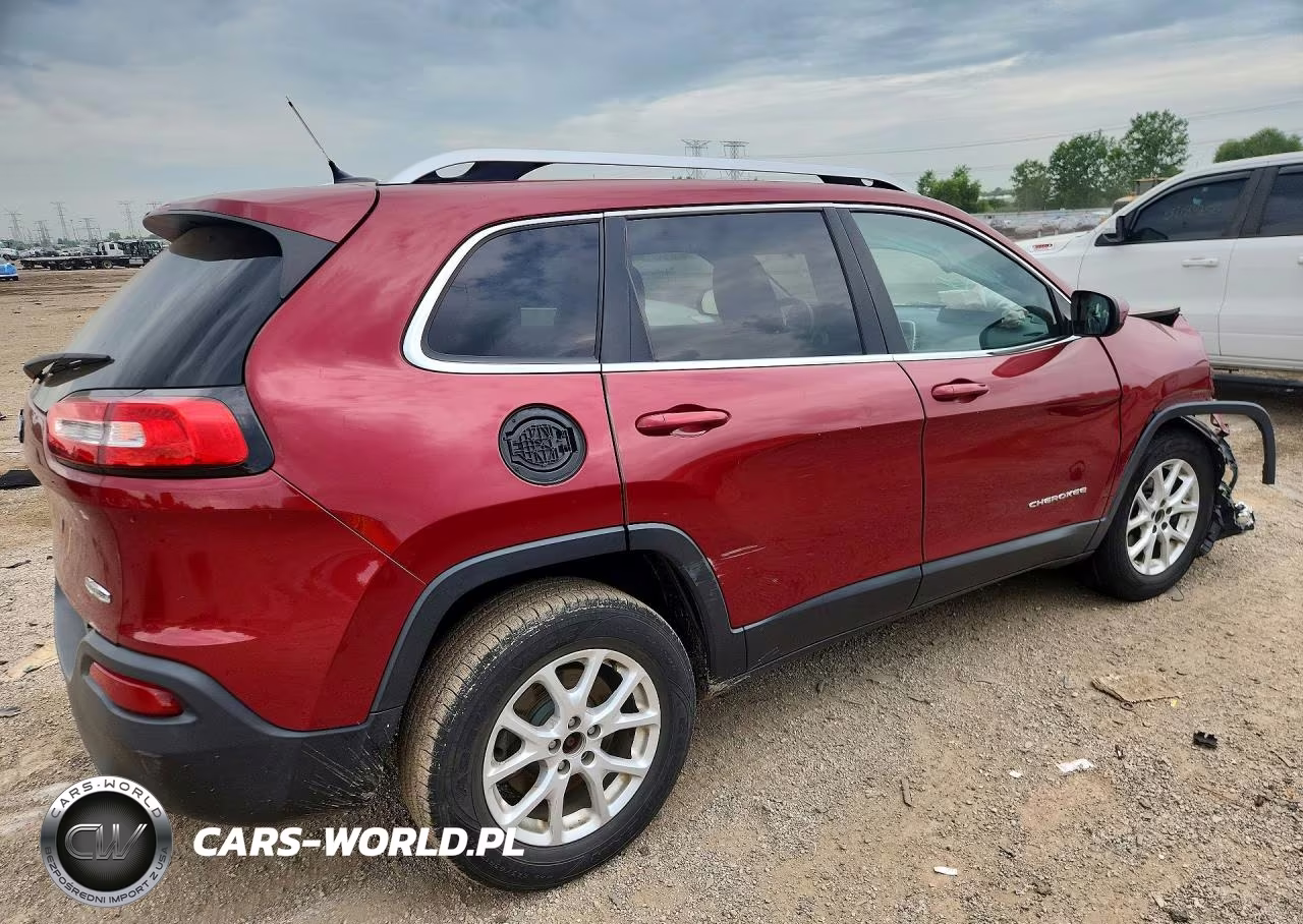 2015 Jeep Cherokee Latitude VIN:1C4PJMCB7FW552892 - 3