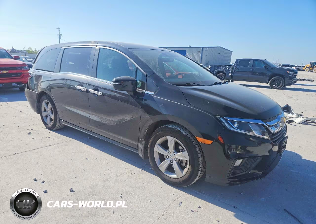 2018 Honda Odyssey VIN:5FNRL6H7XJB003882 - 4