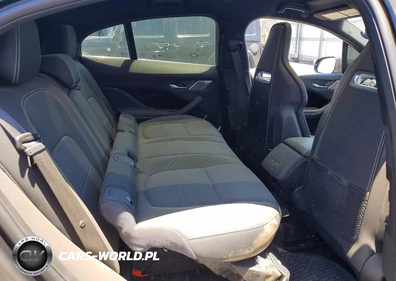 2019 Jaguar I-Pace First Edition VIN:SADHD2S18K1F76318 - 10