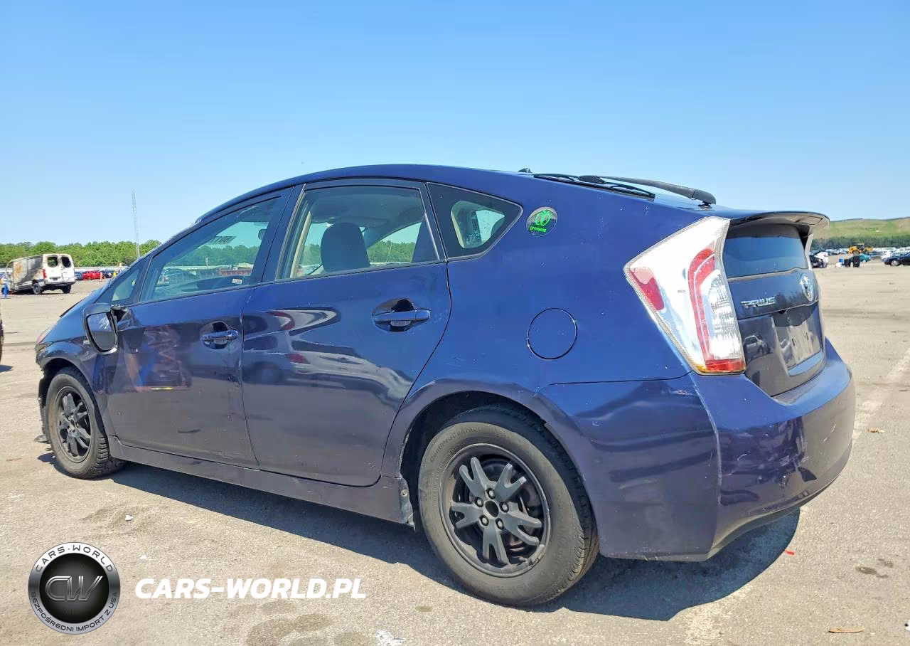 2015 Toyota Prius Two VIN:JTDKN3DU7F0439777 - 2