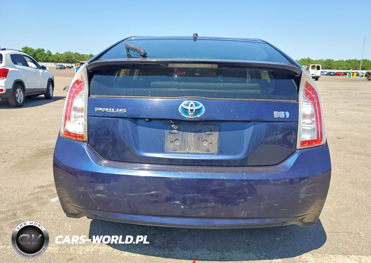 2015 Toyota Prius Two VIN:JTDKN3DU7F0439777 - 6