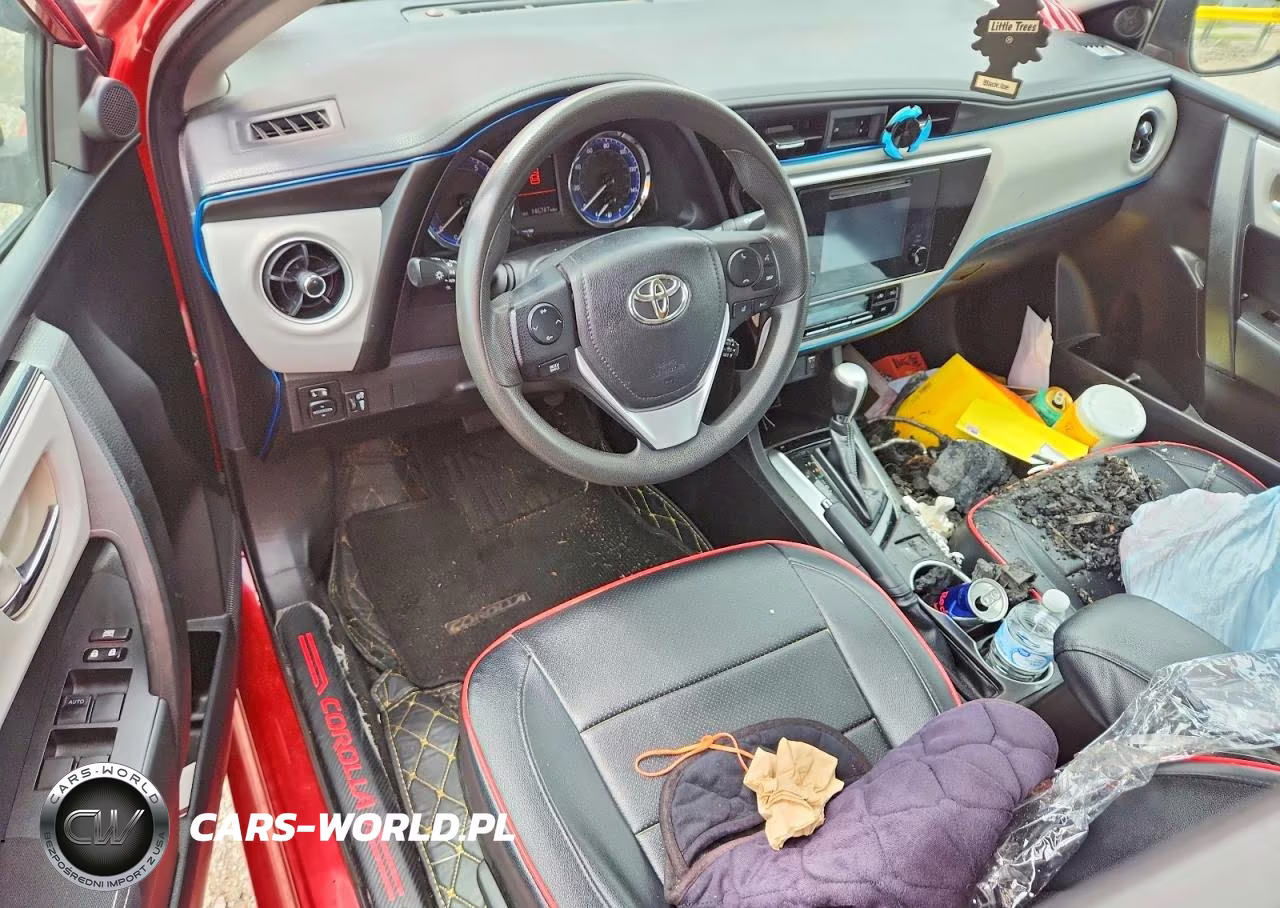 2018 Toyota Corolla Le VIN:5YFBURHE4JP751949 - 8