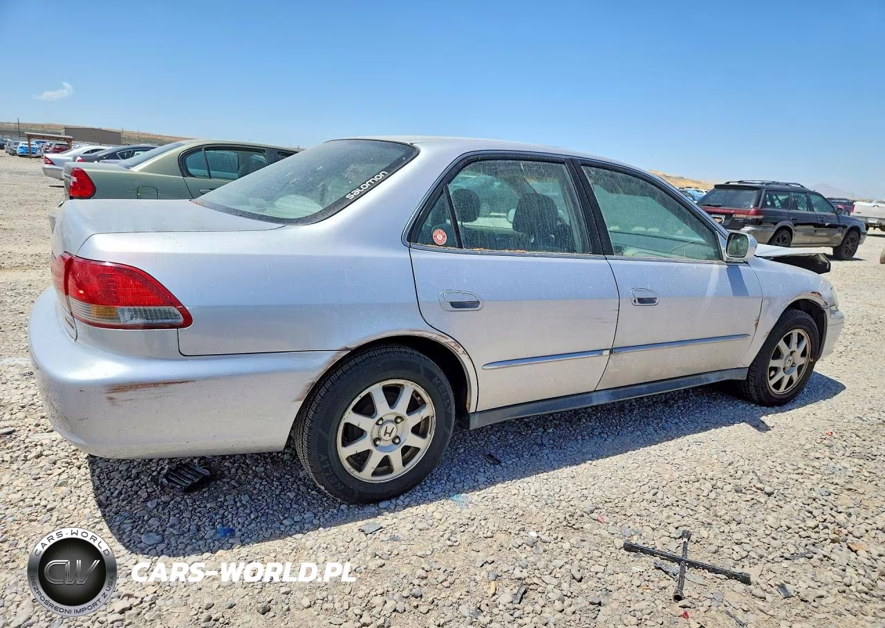 2002 Honda Accord Ex VIN:1HGCG66852A134722 - 3
