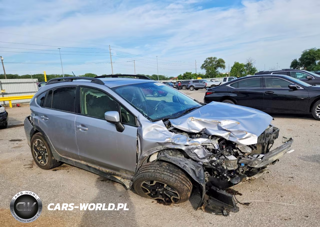 2017 Subaru Crosstrek Premium VIN:JF2GPABCXH8220042 - 4