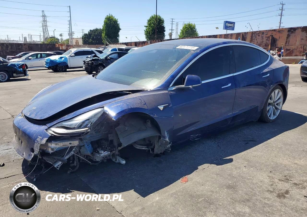 2020 Tesla Model 3 – zdjęcie 1 z 12