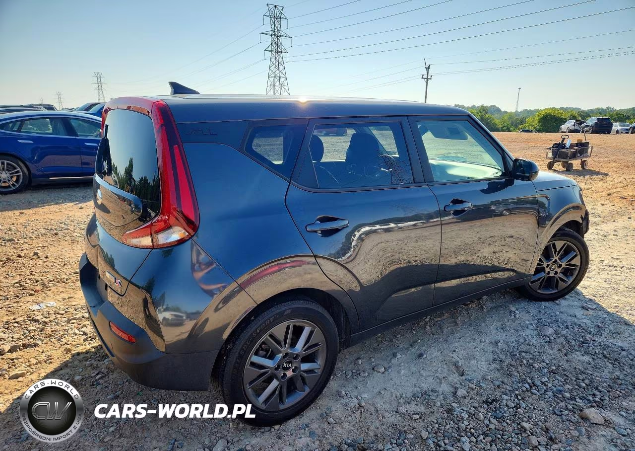2021 Kia Soul S VIN:KNDJ23AU7M7796082 - 3