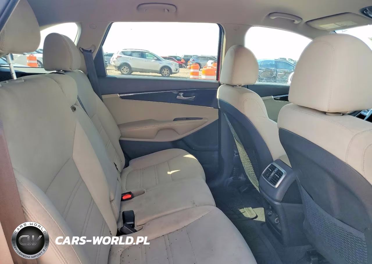 2020 Kia Sorento Lx VIN:5XYPGDA34LG664875 - 11