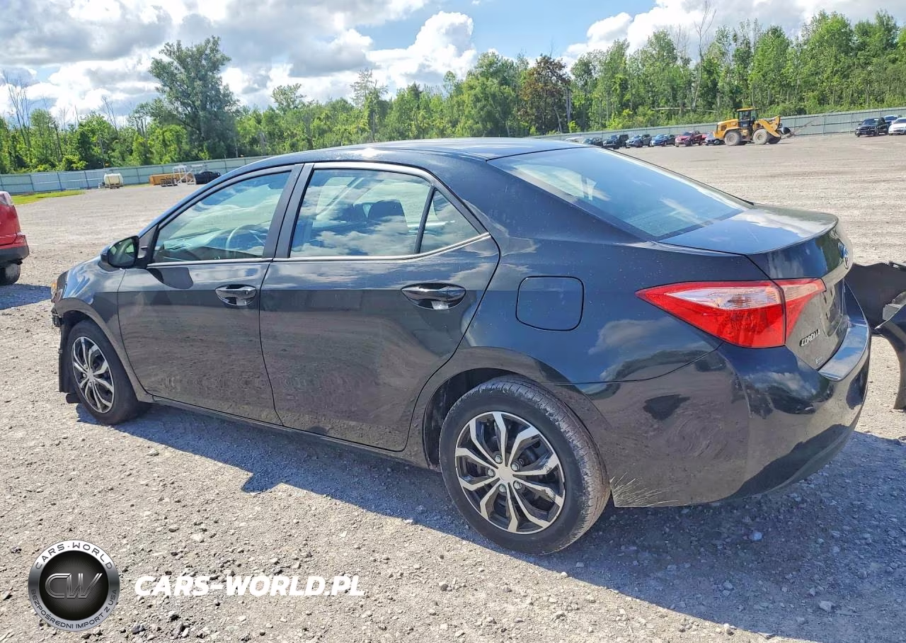 2018 Toyota Corolla Le VIN:2T1BURHE7JC978519 - 2