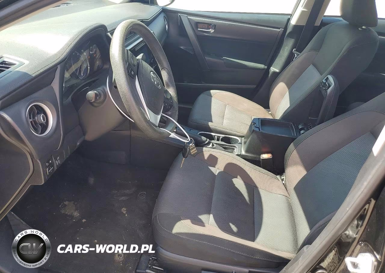 2018 Toyota Corolla Le VIN:2T1BURHE7JC978519 - 7