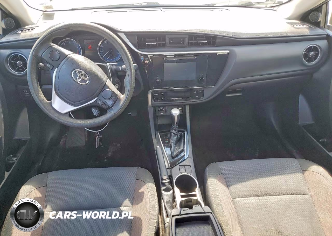 2018 Toyota Corolla Le VIN:2T1BURHE7JC978519 - 8