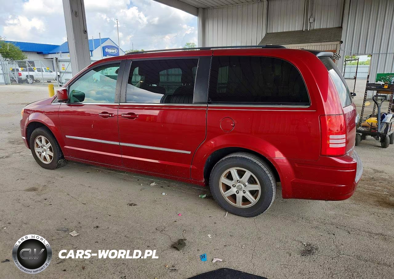 2010 Chrysler Town & Country Touring Plus VIN:2A4RR8DX1AR421956 - 2
