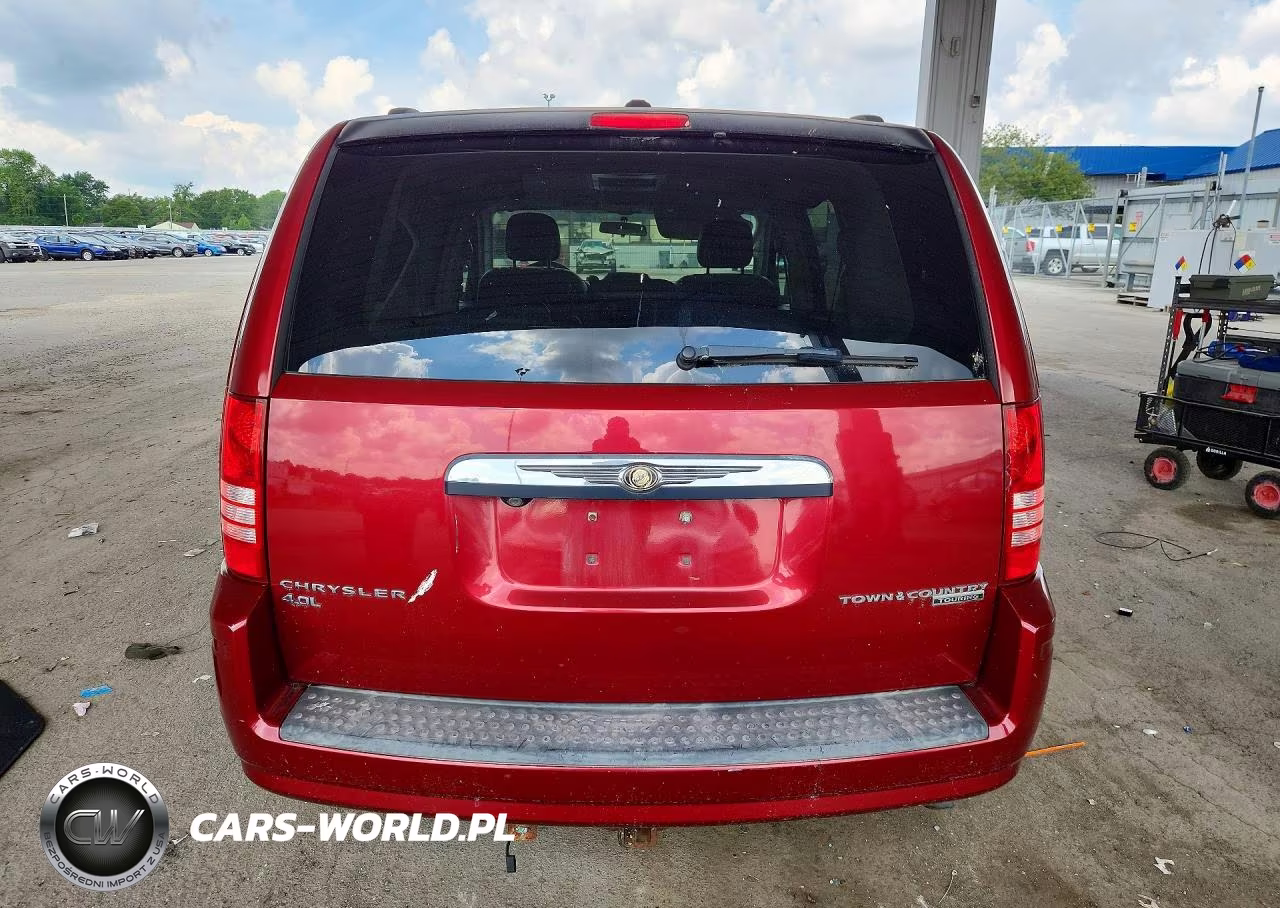 2010 Chrysler Town & Country Touring Plus VIN:2A4RR8DX1AR421956 - 6