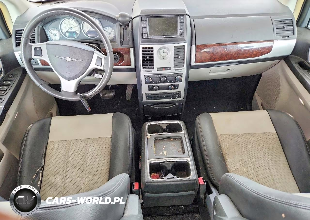 2010 Chrysler Town & Country Touring Plus VIN:2A4RR8DX1AR421956 - 8