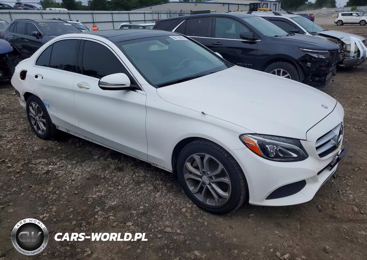 2016 Mercedes-Benz C 300 4Matic VIN:55SWF4KB7GU108561 - 4