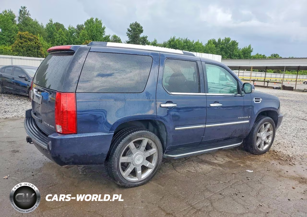 2008 Cadillac Escalade Luxury VIN:1GYFK63818R152380 - 3