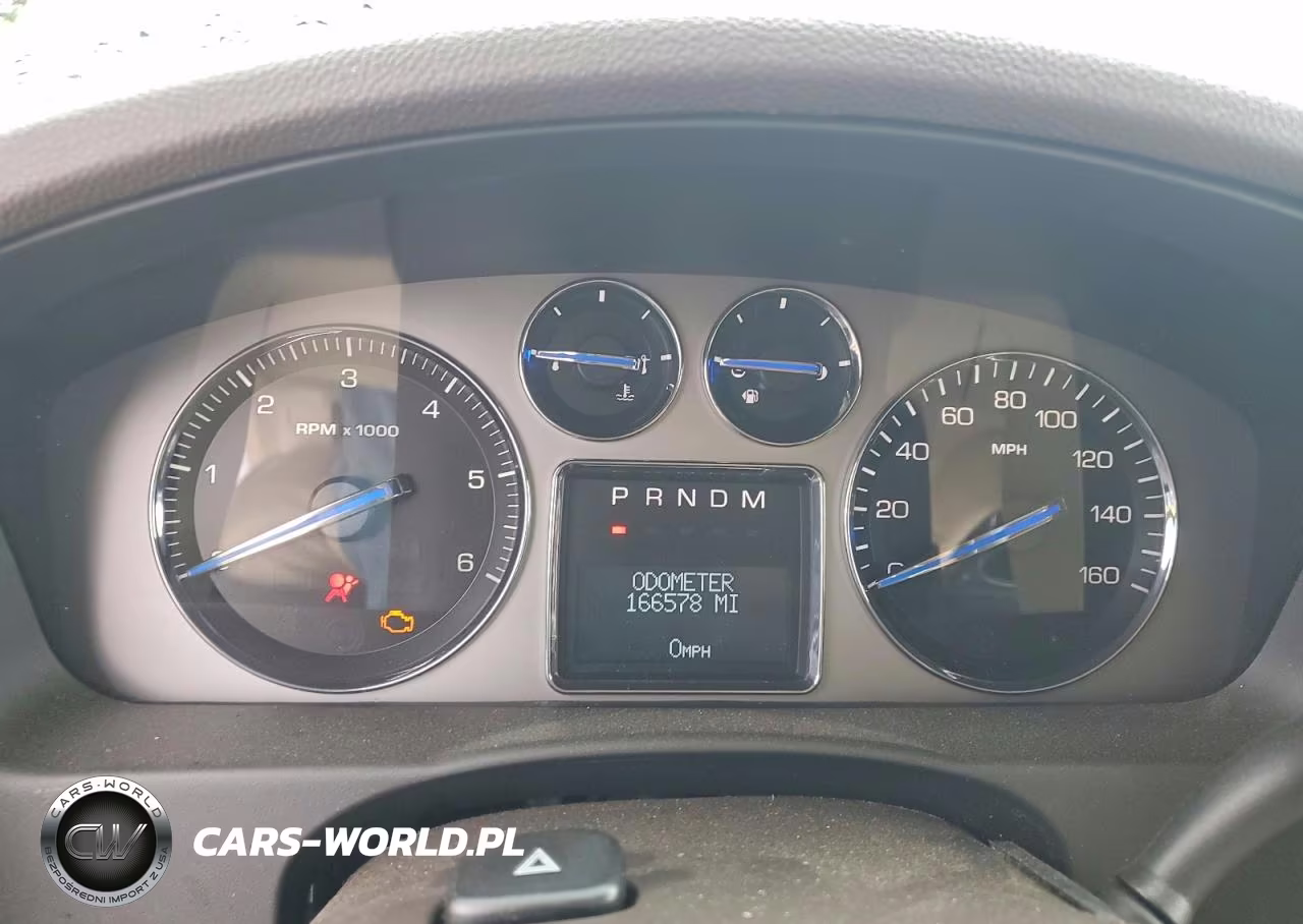 2008 Cadillac Escalade Luxury VIN:1GYFK63818R152380 - 9
