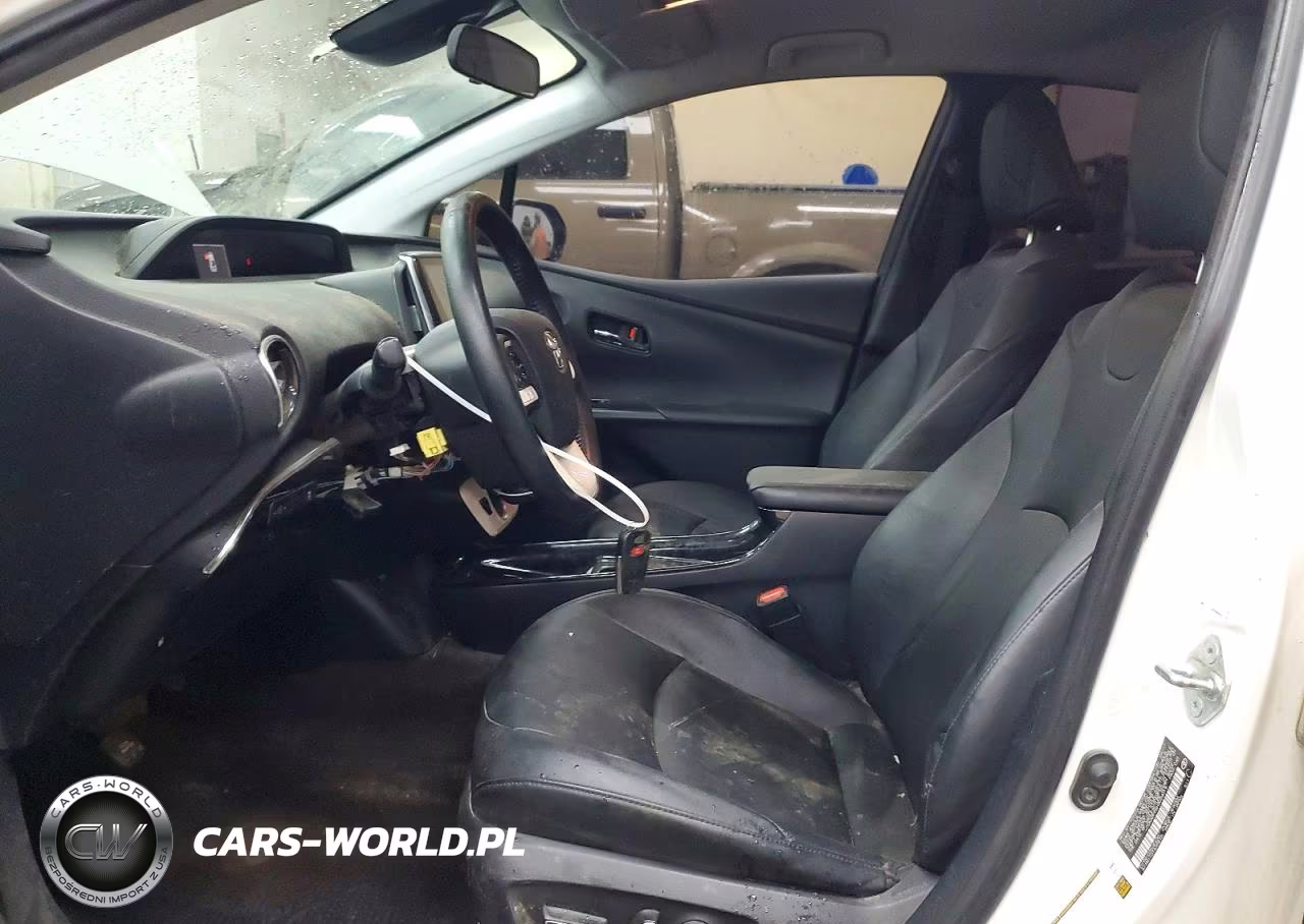 2017 Toyota Prius Prime Premium VIN:JTDKARFP6H3024019 - 7