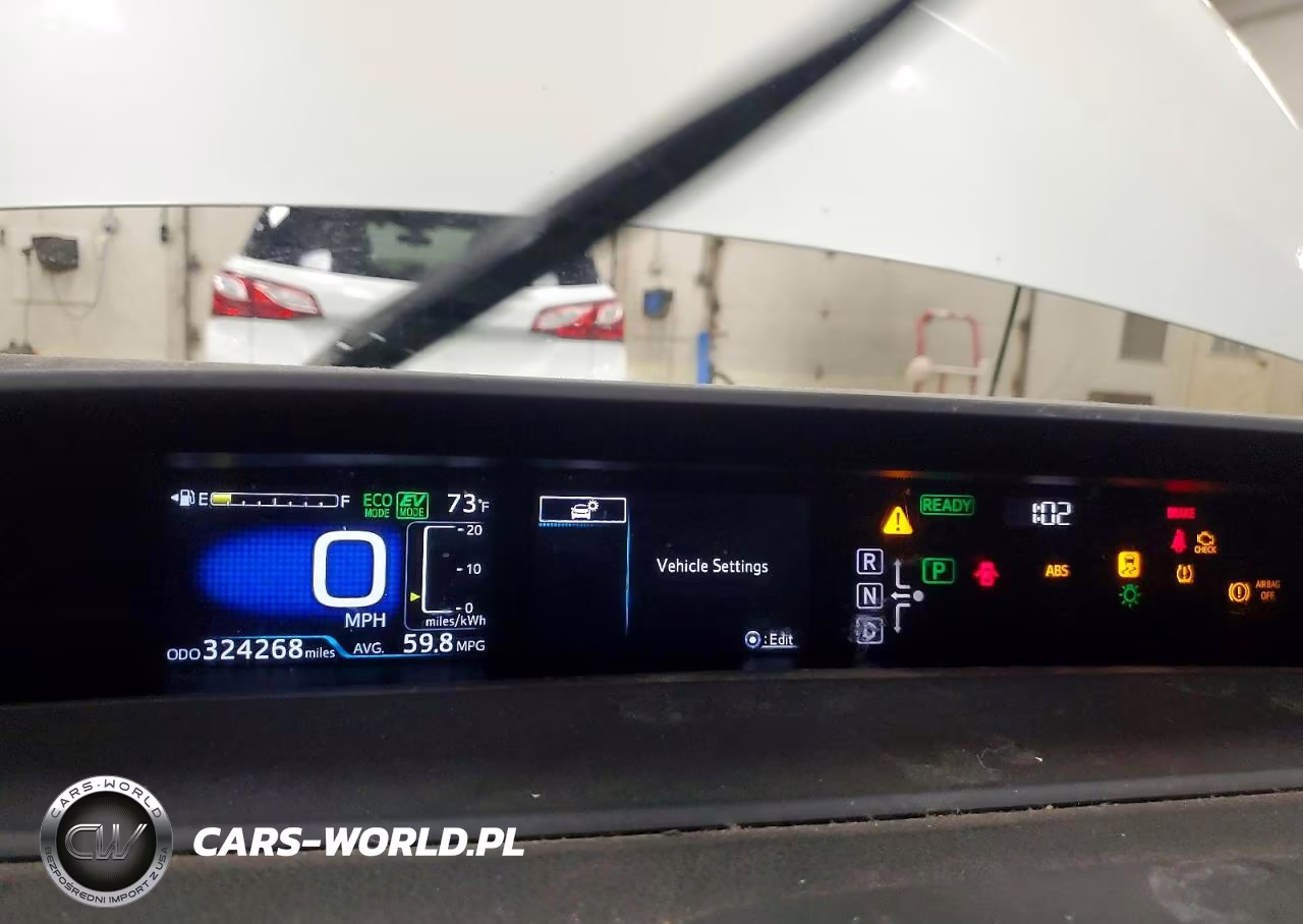2017 Toyota Prius Prime Premium VIN:JTDKARFP6H3024019 - 9