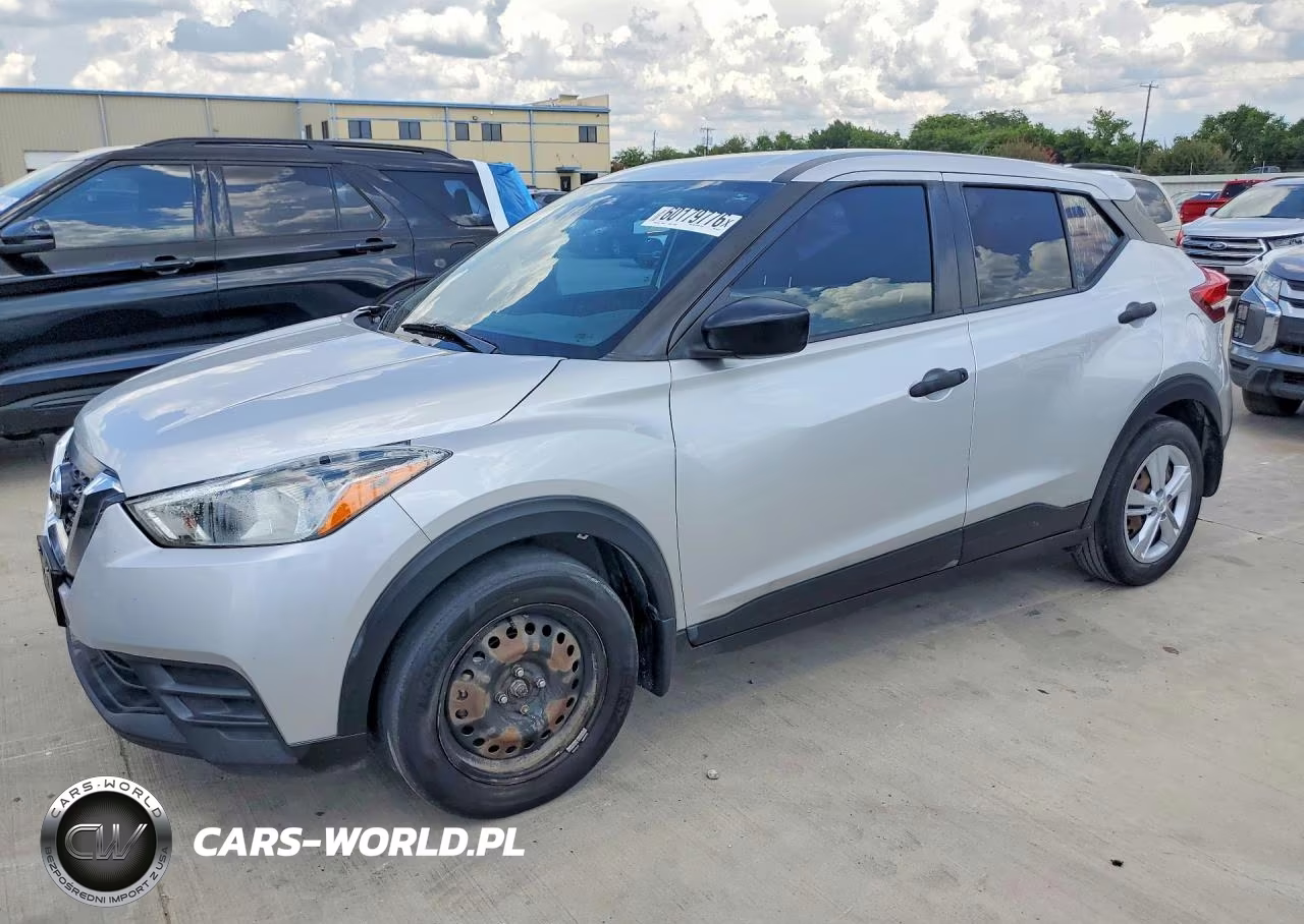 2020 Nissan Kicks S