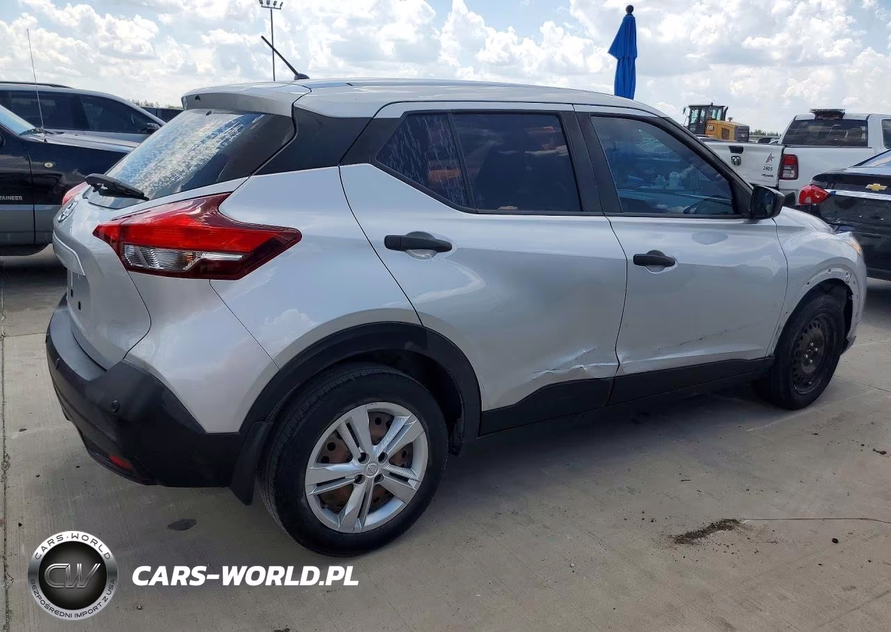 2020 Nissan Kicks S VIN:3N1CP5BV3LL564797 - 3