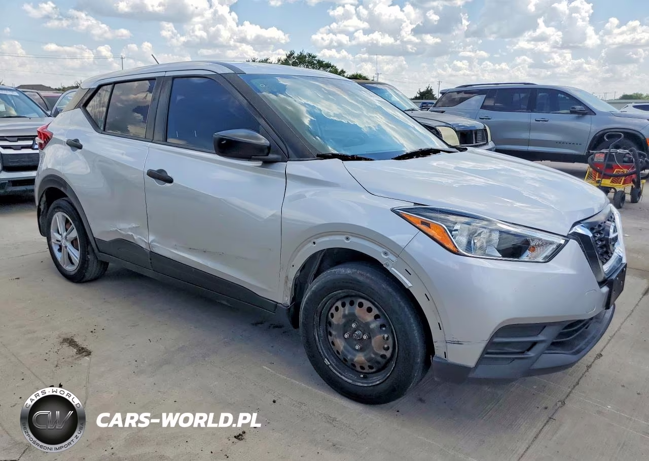 2020 Nissan Kicks S VIN:3N1CP5BV3LL564797 - 4