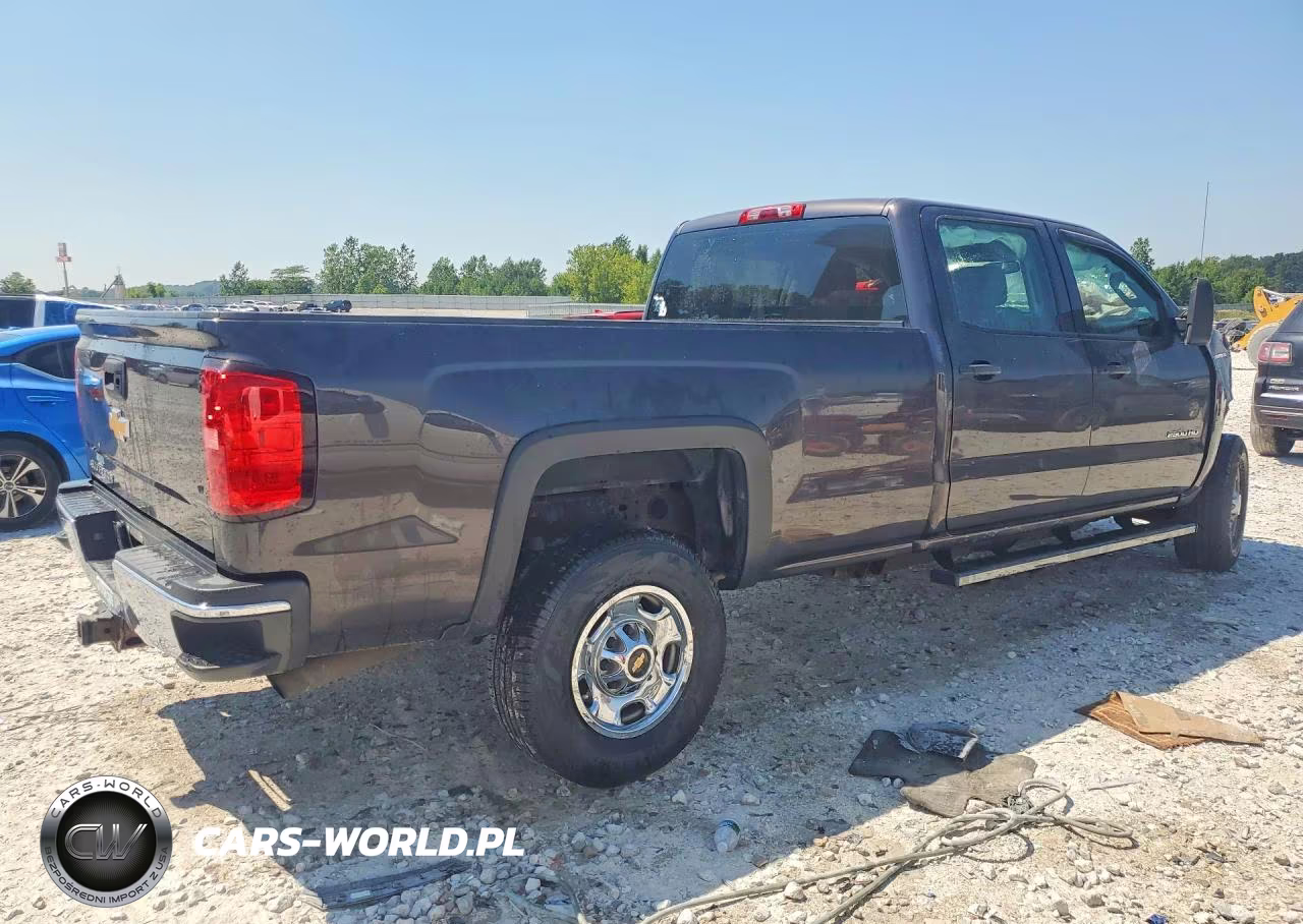 2015 Chevrolet Silverado C2500 Heavy Duty VIN:1GC1CUEG2FF164011 - 3