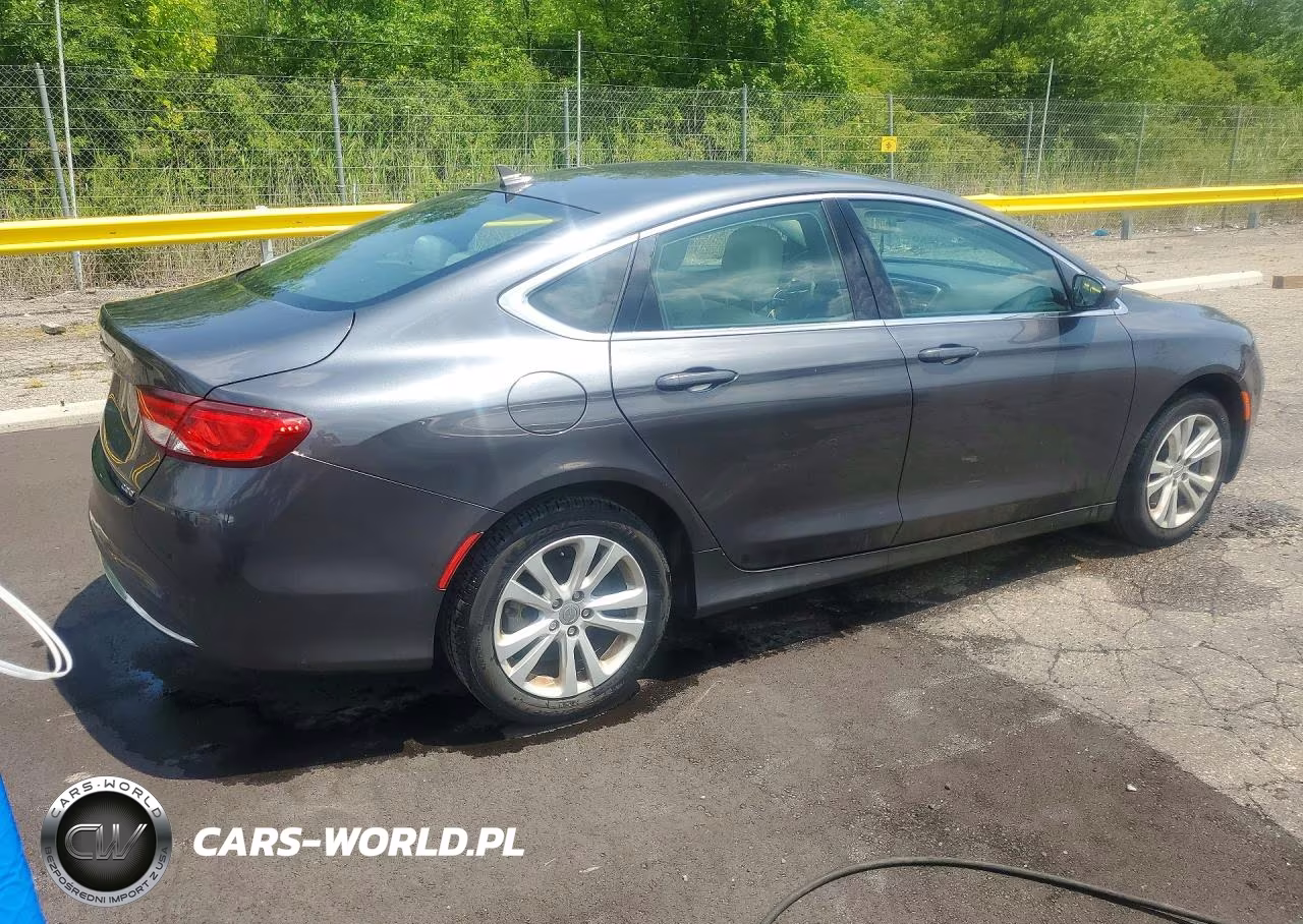 2016 Chrysler 200 Limited VIN:1C3CCCAB4GN186973 - 3