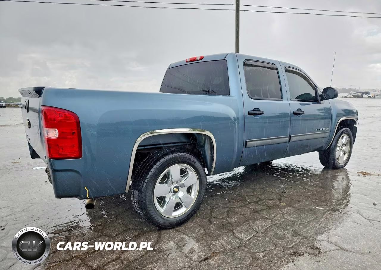 2011 Chevrolet Silverado C1500 Lt VIN:3GCPCSE00BG396813 - 3