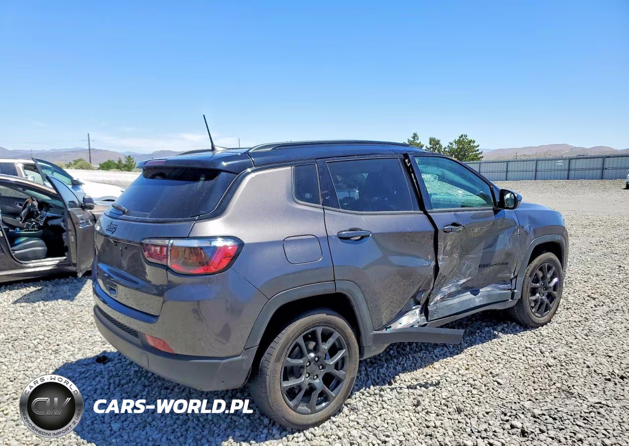 2023 Jeep Compass Latitude VIN:3C4NJDBN1PT549125 - 3