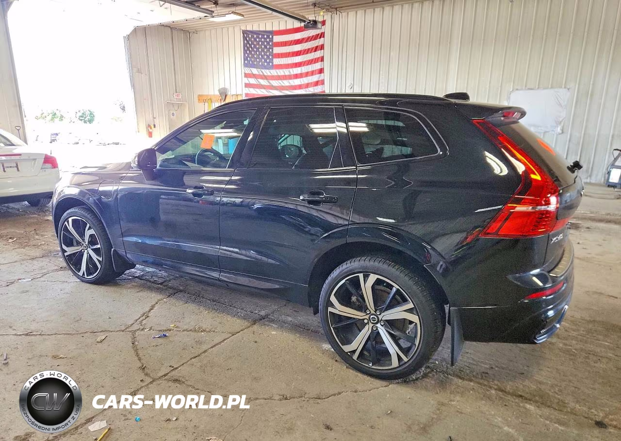 2022 Volvo Xc60 T8 Recharge R-Design VIN:YV4H60DMXN1070134 - 2