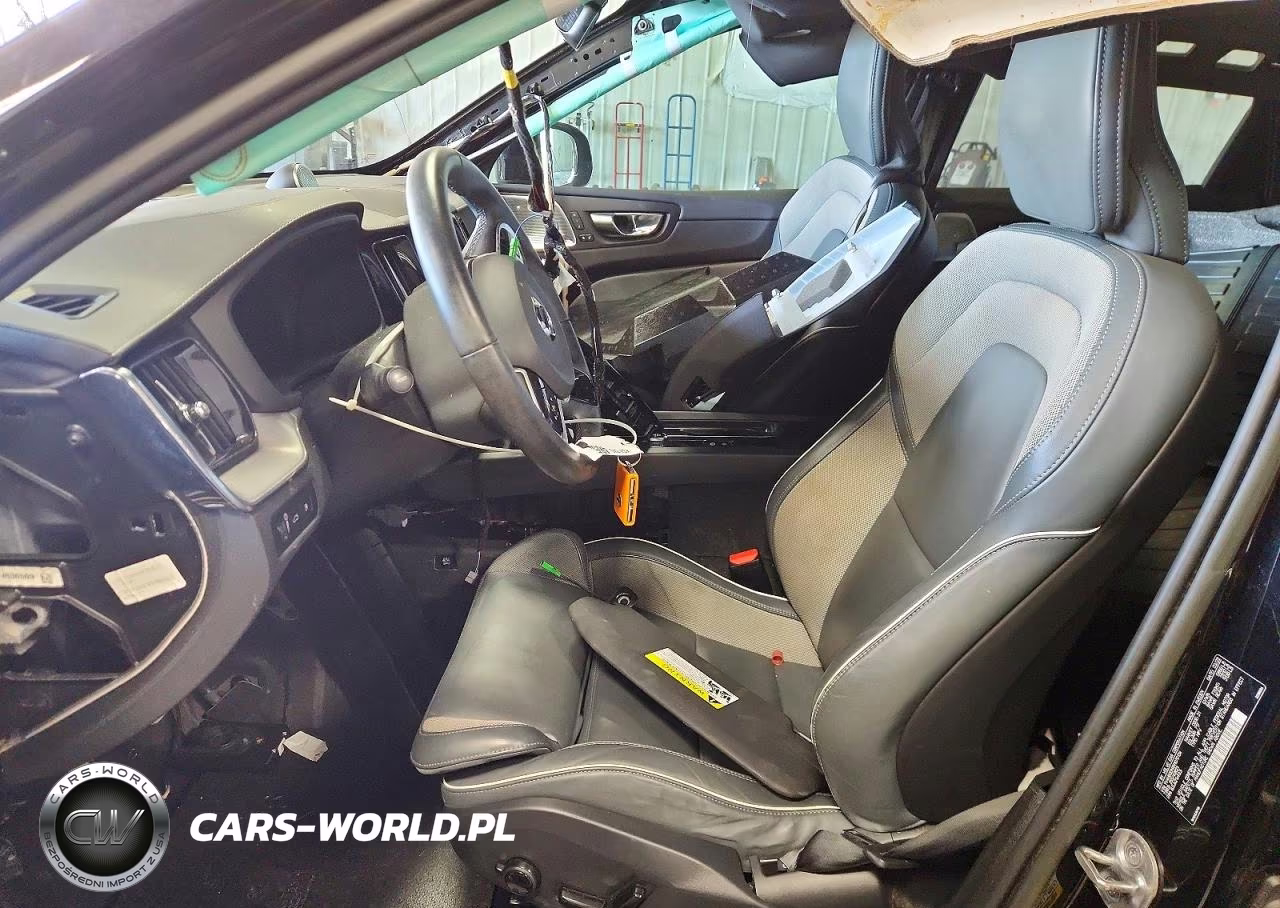 2022 Volvo Xc60 T8 Recharge R-Design VIN:YV4H60DMXN1070134 - 7
