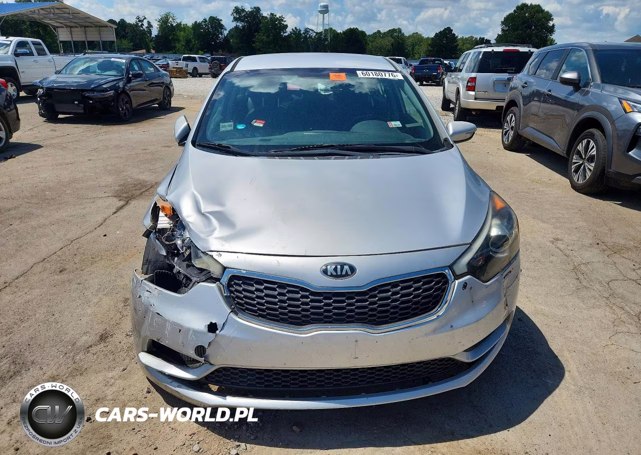 2016 Kia Forte VIN:KNAFX4AG8G5520165 - 5