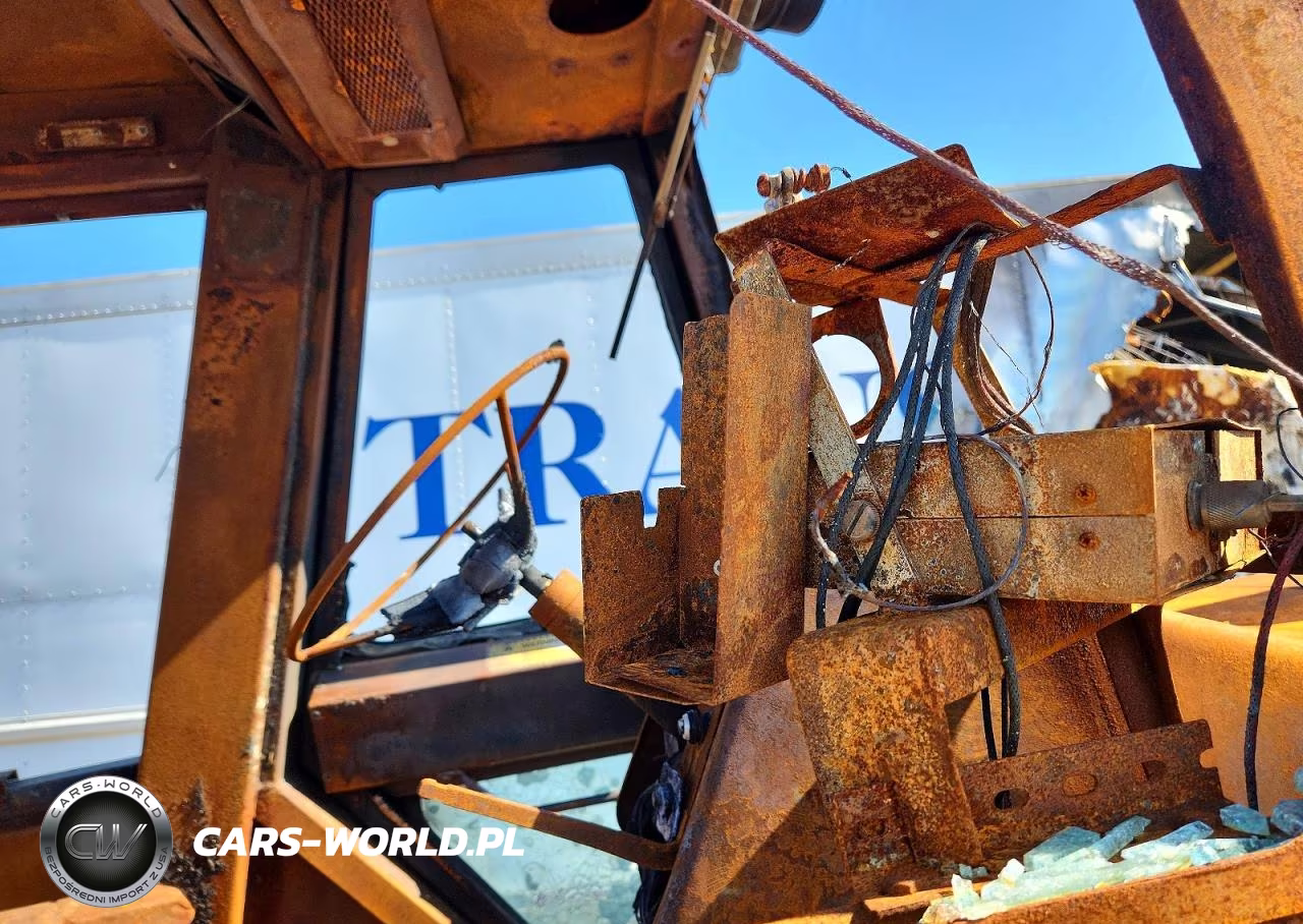 1978 Allis-Chalmers 7020 Tractor VIN:LOTNUMBER60181546 - 8