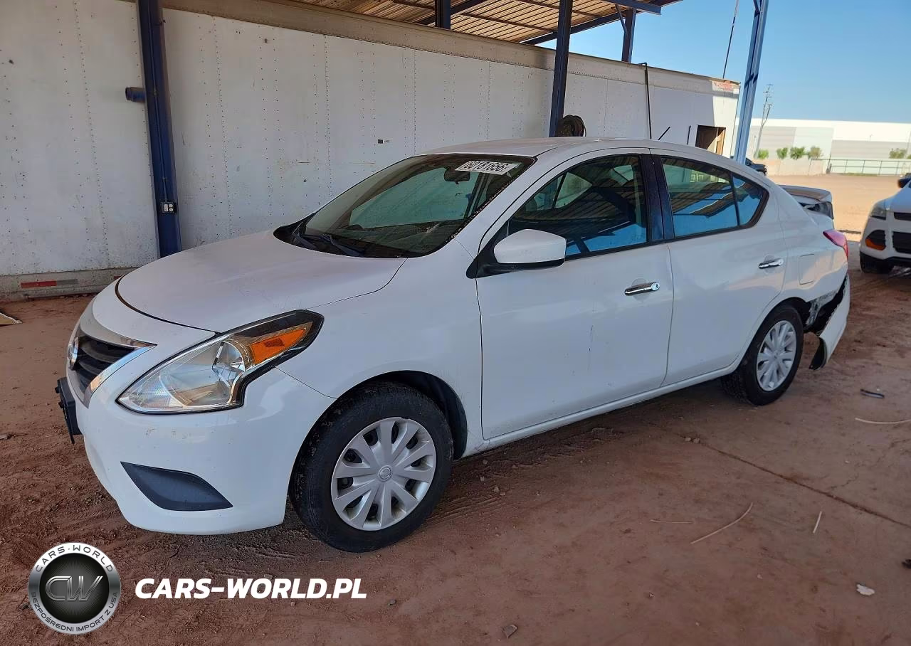 2019 Nissan Versa Sv