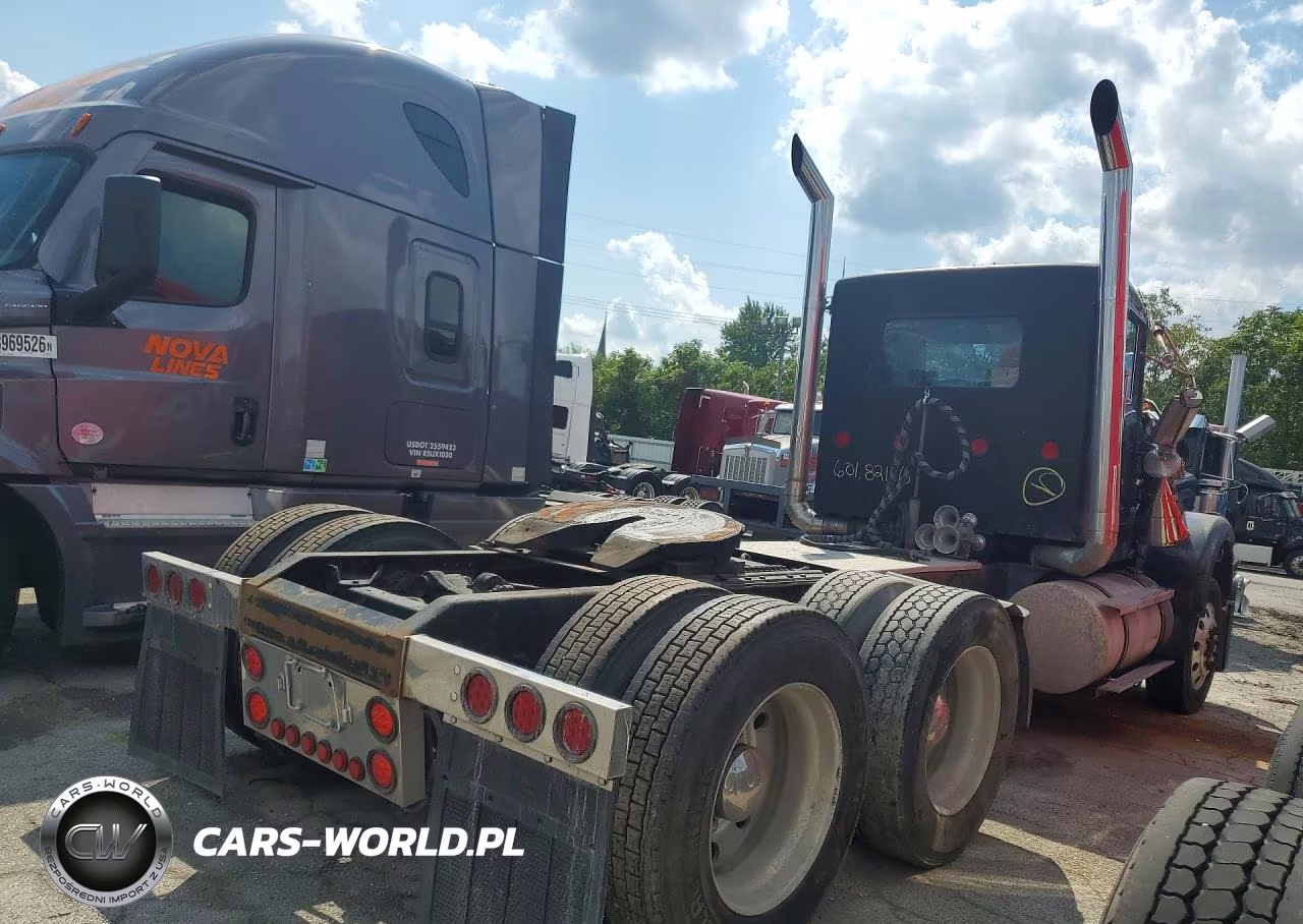 1985 Kenworth W900 Semi Truck VIN:2XKWD29X5FM322854 - 3