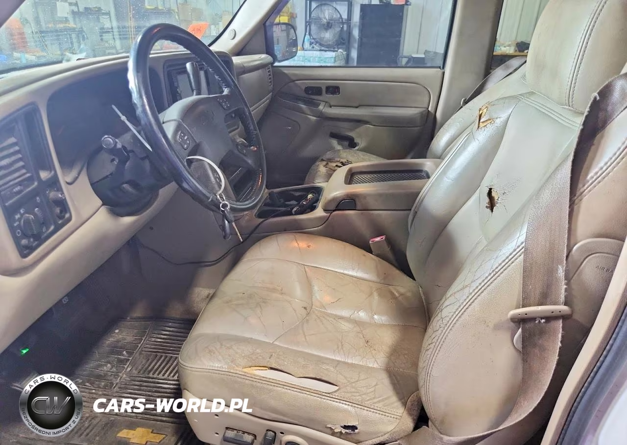 2005 Chevrolet Suburban C1500 VIN:3GNEC16Z55G187349 - 7