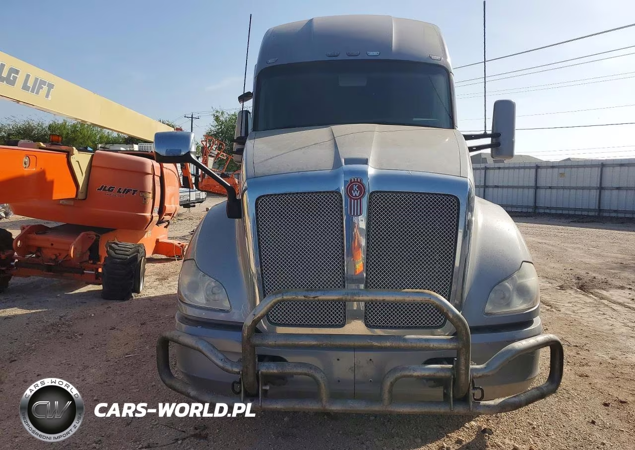 2018 Kenworth T680 Semi Truck VIN:1XKYDP9X6JJ210151 - 5