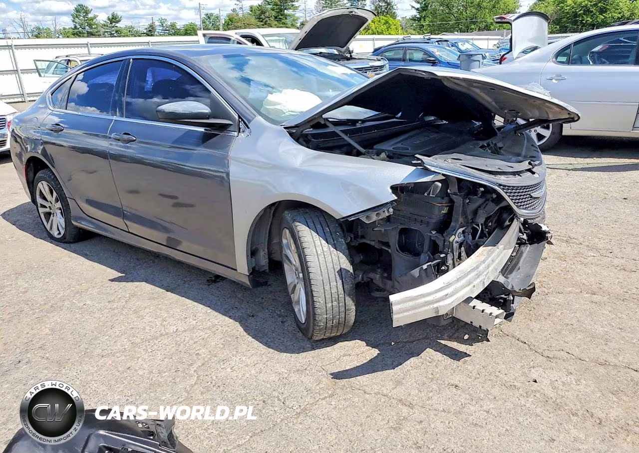 2015 Chrysler 200 Limited VIN:1C3CCCABXFN632574 - 4